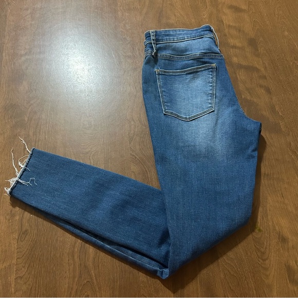 High Rise Jegging 8/29R - Picture 4 of 4